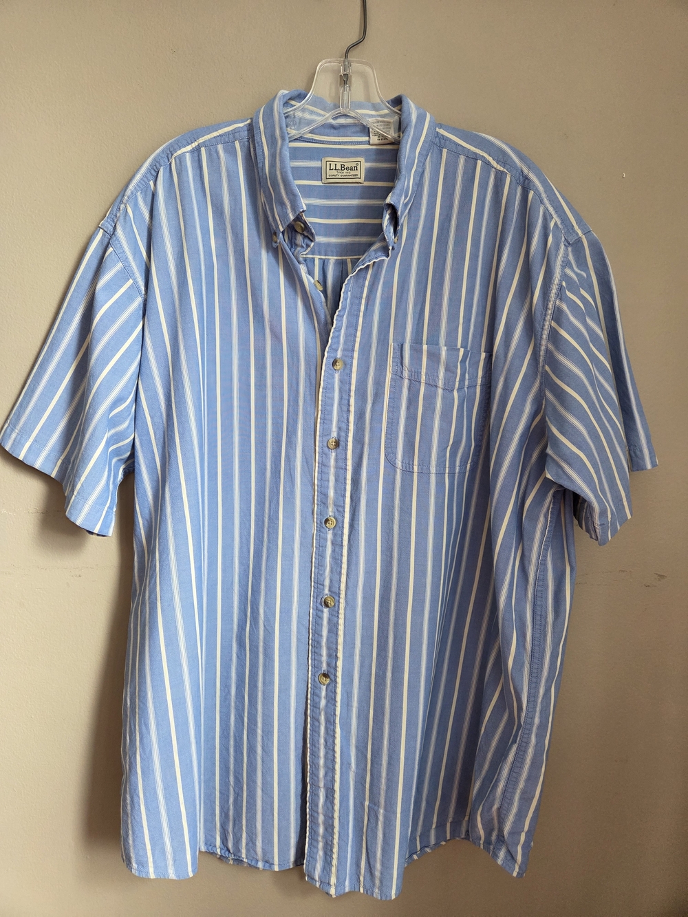 L.L.Bean Men's XL Regular Blue White Striped Cotton Short Sleeve Button Down Shi